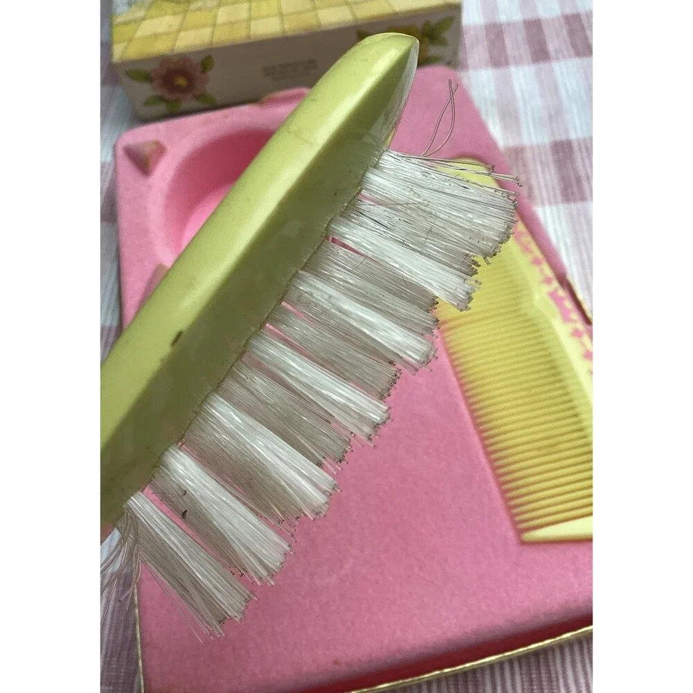Avon Her Prettiness Brush & Comb Set Vintage Hair Child's Hair Care 1969 Boxed